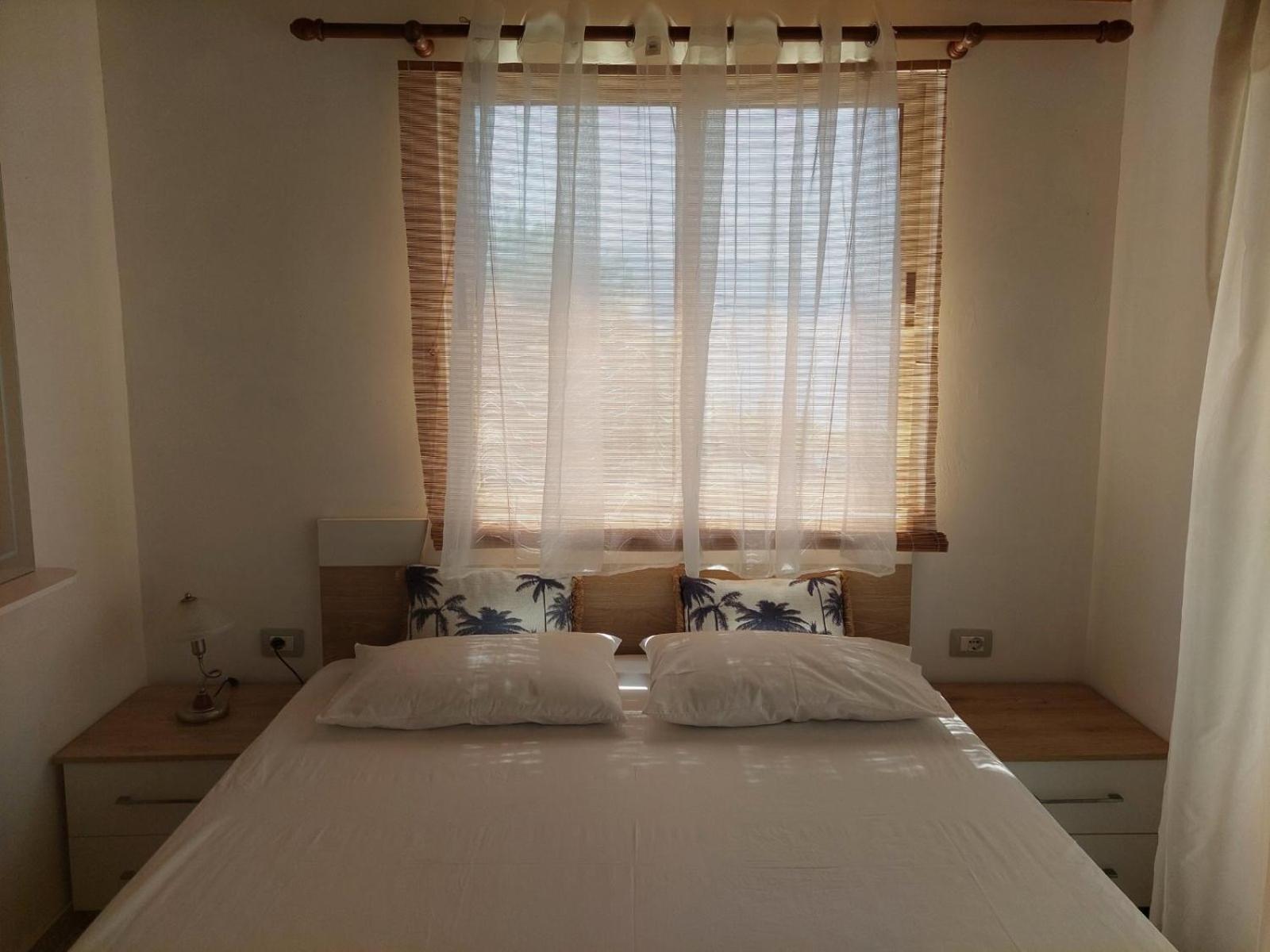 Qeparo Antonio Rooms エクステリア 写真